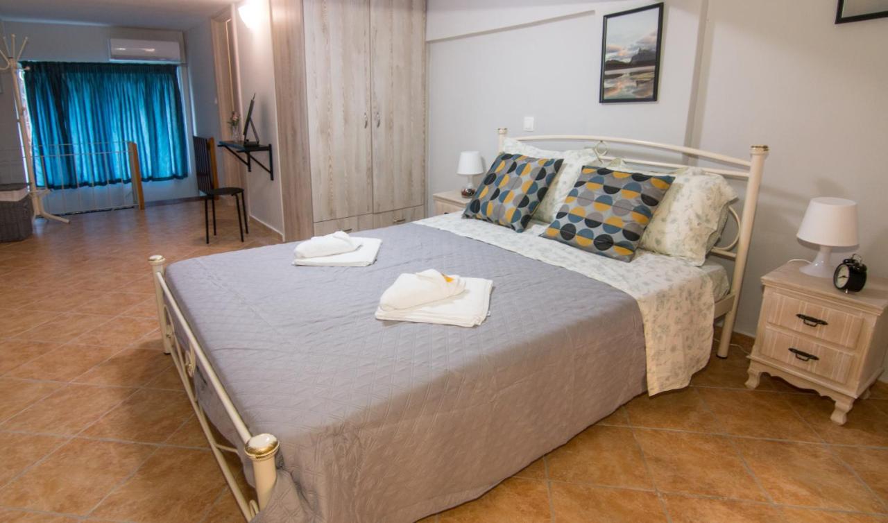 Loft Renovated Flat 5' From The Old Town Corfu Apartment Corfu  Exterior photo